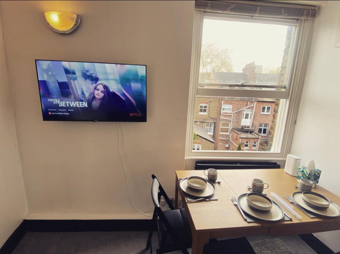 Complete 1 Bedroom Apartment With Wi-Fi, Kitchen, Tv In Heart Of Chiswick, Londres Extérieur photo